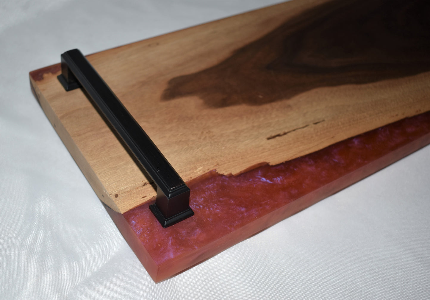 Color-Shifting Mica Charcuterie/Cheese Board